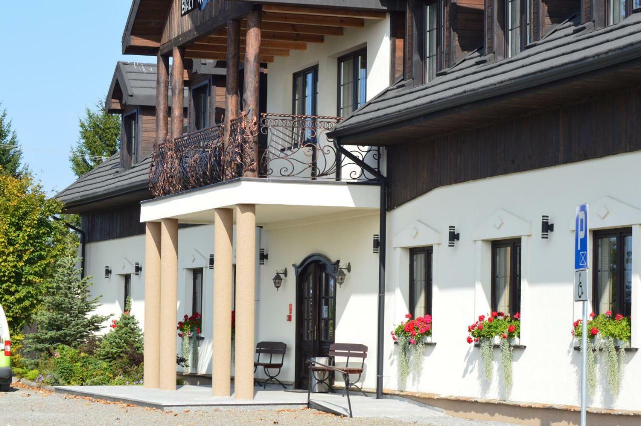Osrodek Bialy Lew Bed & Breakfast Wojciechow  Bagian luar foto